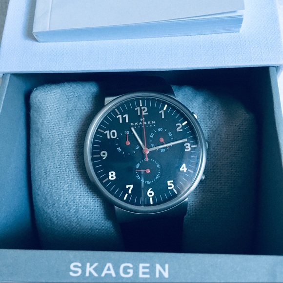 Skagen SKW6100 men’s black leather band watch. - Picture 3 of 7